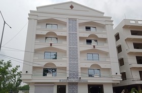 Hotel Dayal International