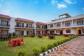 Moon Star Beach Resort