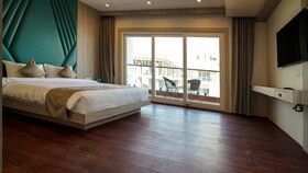 Swarna Hotel & Resort