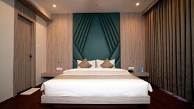 Swarna Hotel & Resort