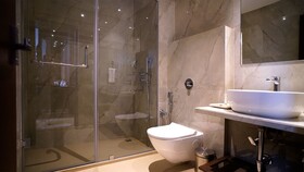 Swarna Hotel & Resort
