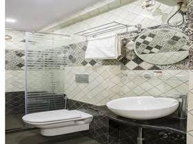 Aafreen International By OYO Rooms