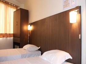 Down Town Guest House