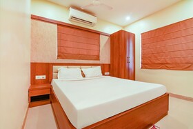 Dream Plaza By FabHotel