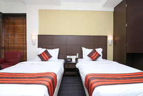 Edition O 30062 The Swiss Suites