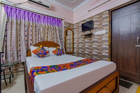 Fabexpress Saltlake Elite Stay