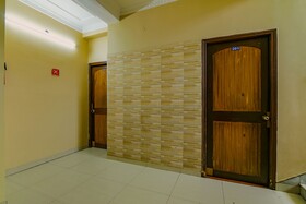 Fabexpress Saltlake Elite Stay