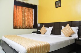 Hotel Arya International