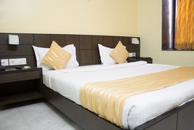 Hotel Arya International