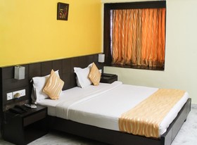 Hotel Arya International