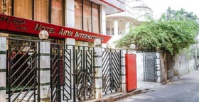 Hotel Arya International