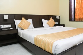 Hotel Arya International
