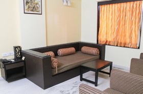Hotel Arya International