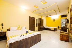 FabHotel Canny House Salt Lake