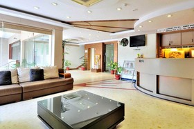 FabHotel Club Royale Airport