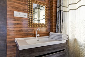 FabHotel Prime Eco Park