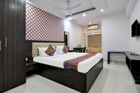 FabHotel Prime Eco Park