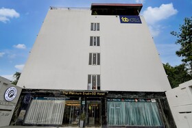 FabHotel Prime Eco Park