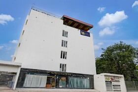 FabHotel Prime Eco Park