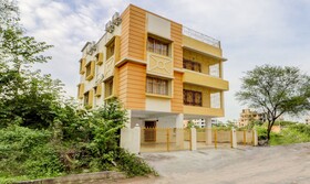 Flama House by Treebo