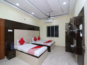 Fortune Plaza By OYO Rooms