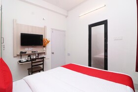 Goroomgo Manurama Kolkata