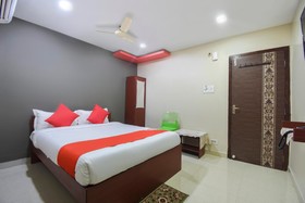 Green Palace Guest House by OYO Rooms