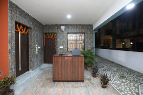 Collection O Amishat Residency