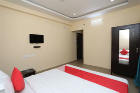 Collection O Amishat Residency