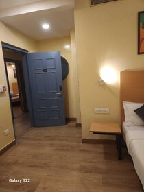 Hotel Consulate