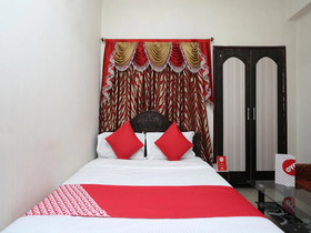 Hotel Heera Holiday Inn