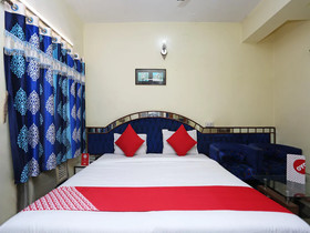 Hotel Heera Holiday Inn