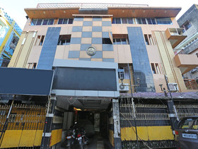 Hotel Heera Holiday Inn