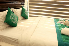 OYO 1483 Hotel Hiland Inn