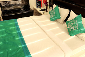 OYO 1483 Hotel Hiland Inn