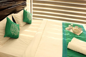 OYO 1483 Hotel Hiland Inn