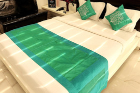 OYO 1483 Hotel Hiland Inn