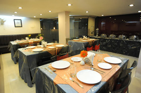 Hotel Lee International