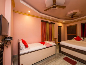 Hotel Moonlight by OYO Rooms