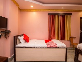 Hotel Moonlight by OYO Rooms