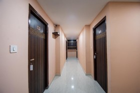 Collection O Hotel Paradise Near Chinar Park