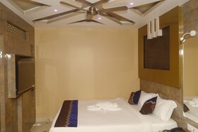 Hotel Shreesh Kolkata