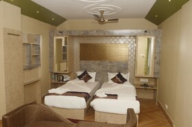 Hotel Shreesh Kolkata