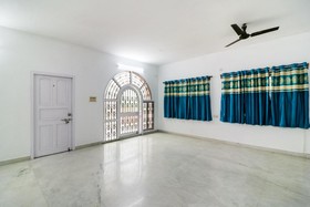 Hotel Sweet Room by OYO Rooms