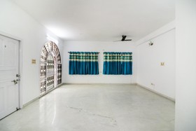 Hotel Sweet Room by OYO Rooms