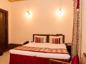 Hotel YMCA Esplanade