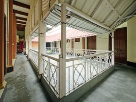 Hotel YMCA Esplanade