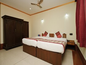 Hotel YMCA Esplanade