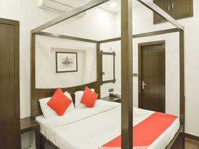 Krishna Guest House
