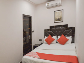 Krishna Guest House